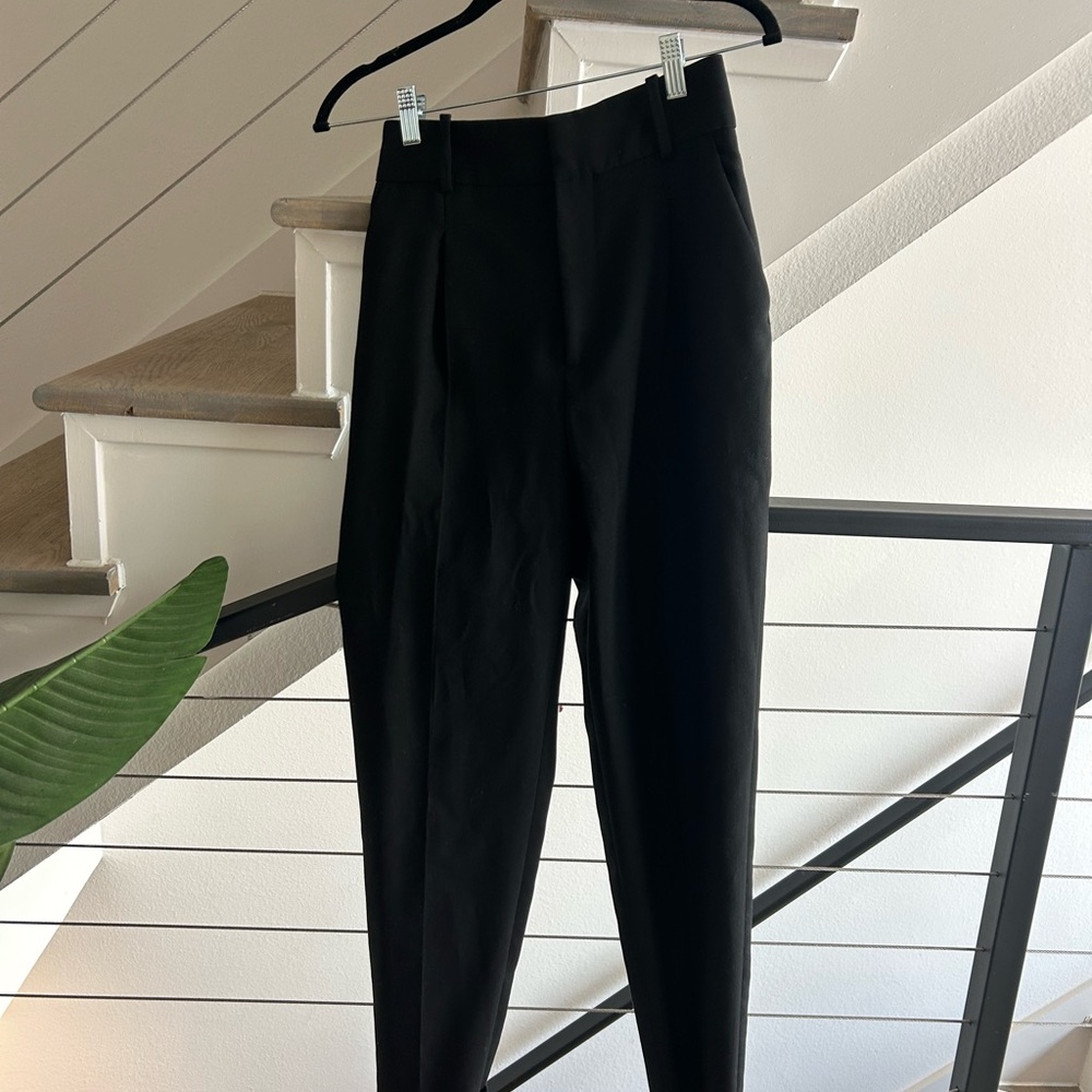 Zara Black womans Dress Pants/trouser - Slim Tailored Cut